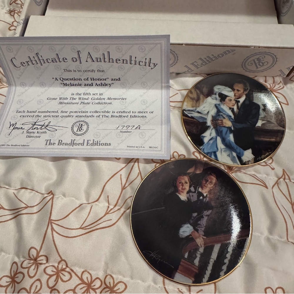 Gone With The Wind "A Question of Honor" & "Melanie and Ashley" Miniature Plates
